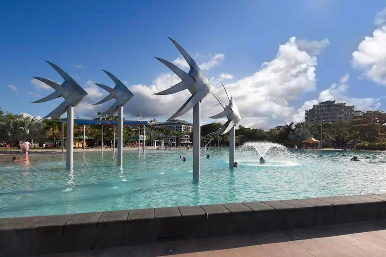 Stylish Park View City Apartment 103 Cairns Australia